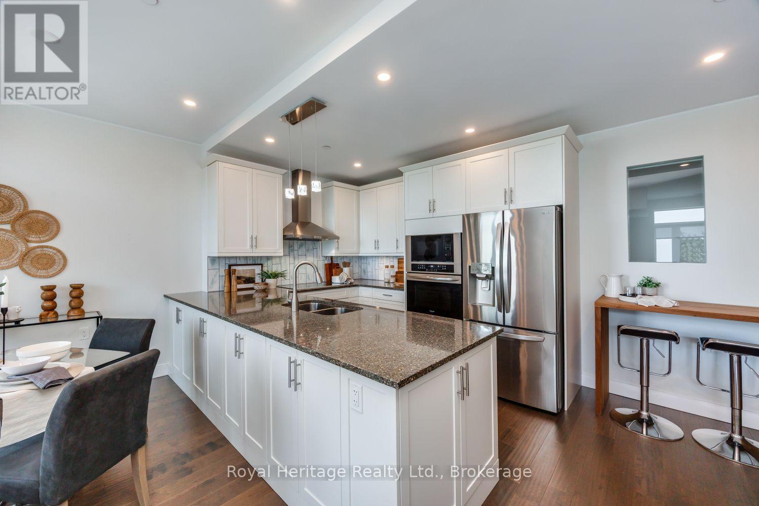 #412 135 ORR STREET - 19