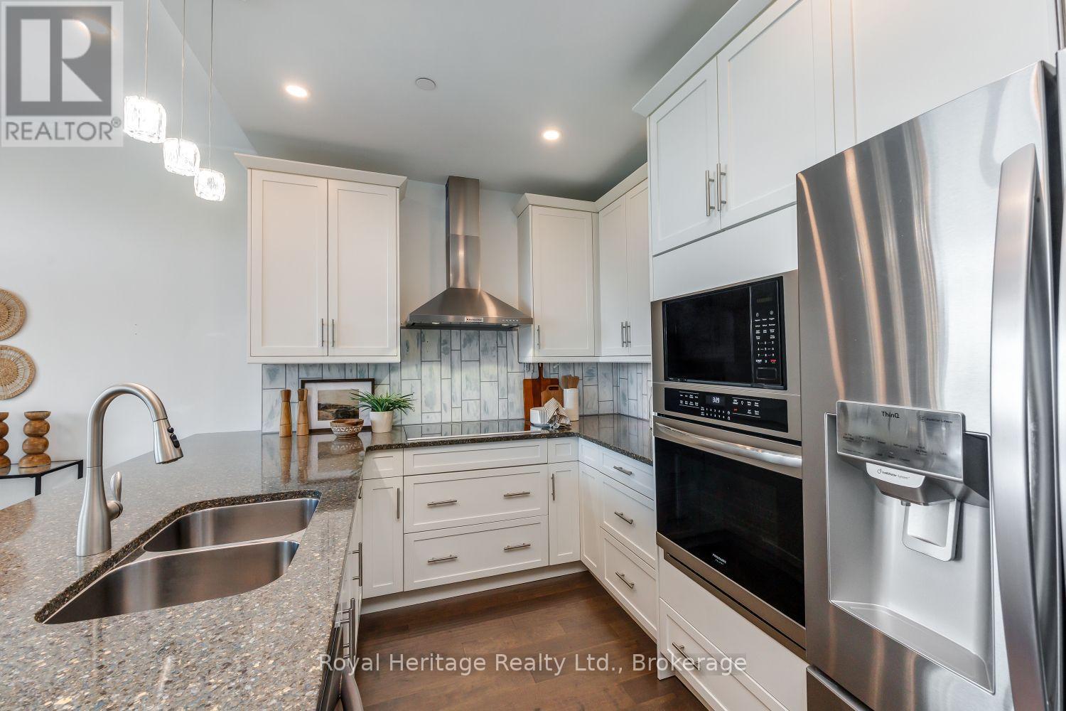#412 135 ORR STREET - 20