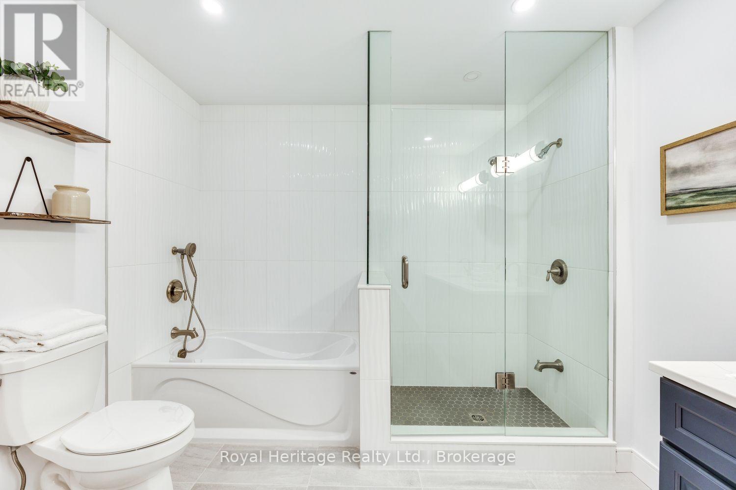 #412 135 ORR STREET - 32