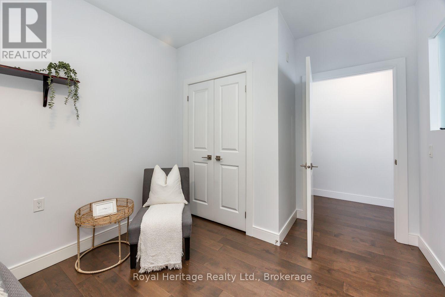 #412 135 ORR STREET - 35