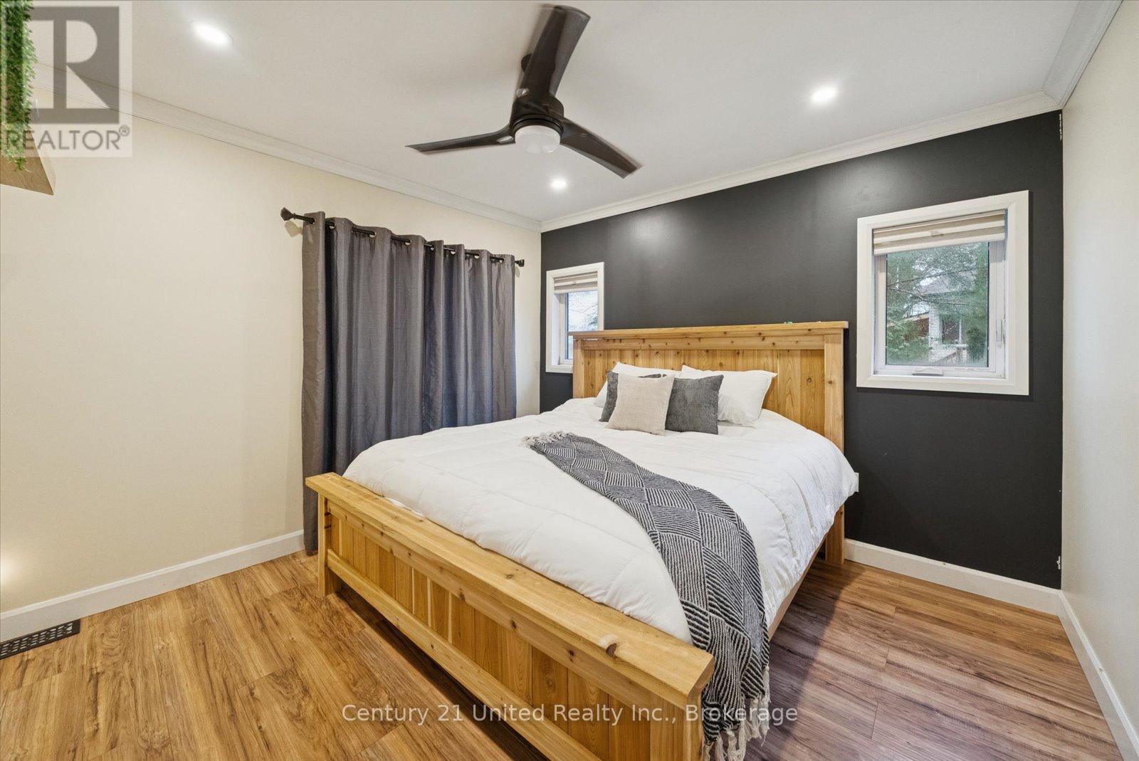 266 GREENWOOD ROAD - 20
