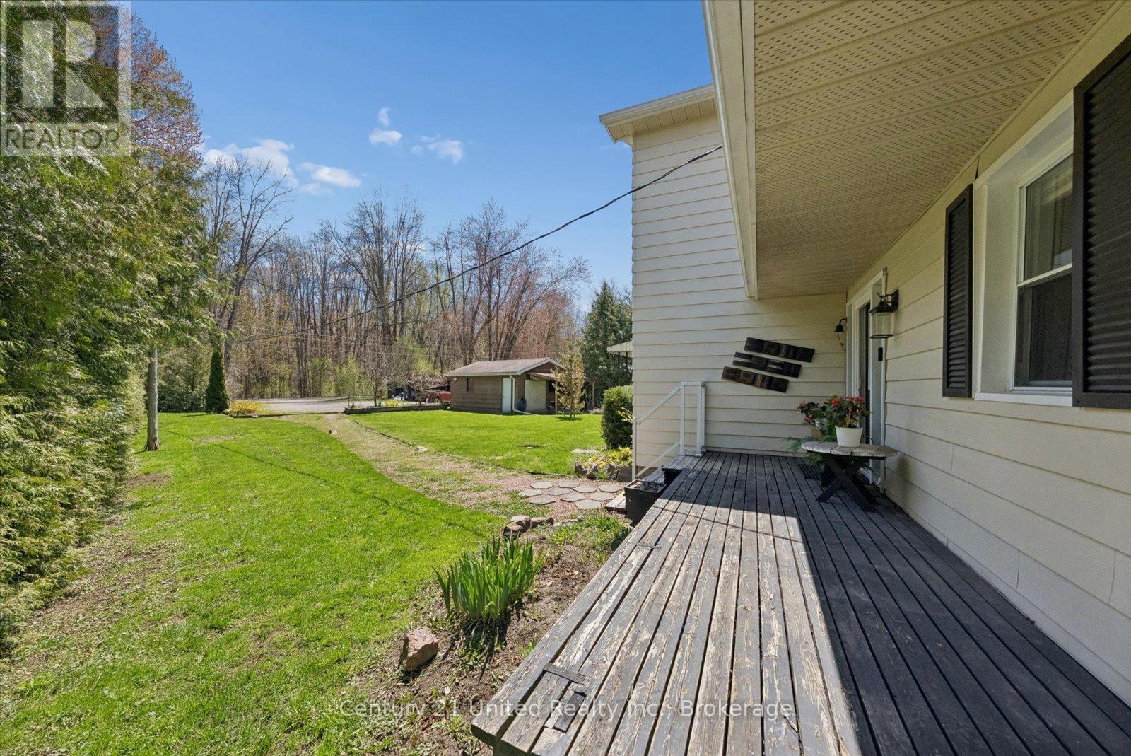 266 GREENWOOD ROAD - 32