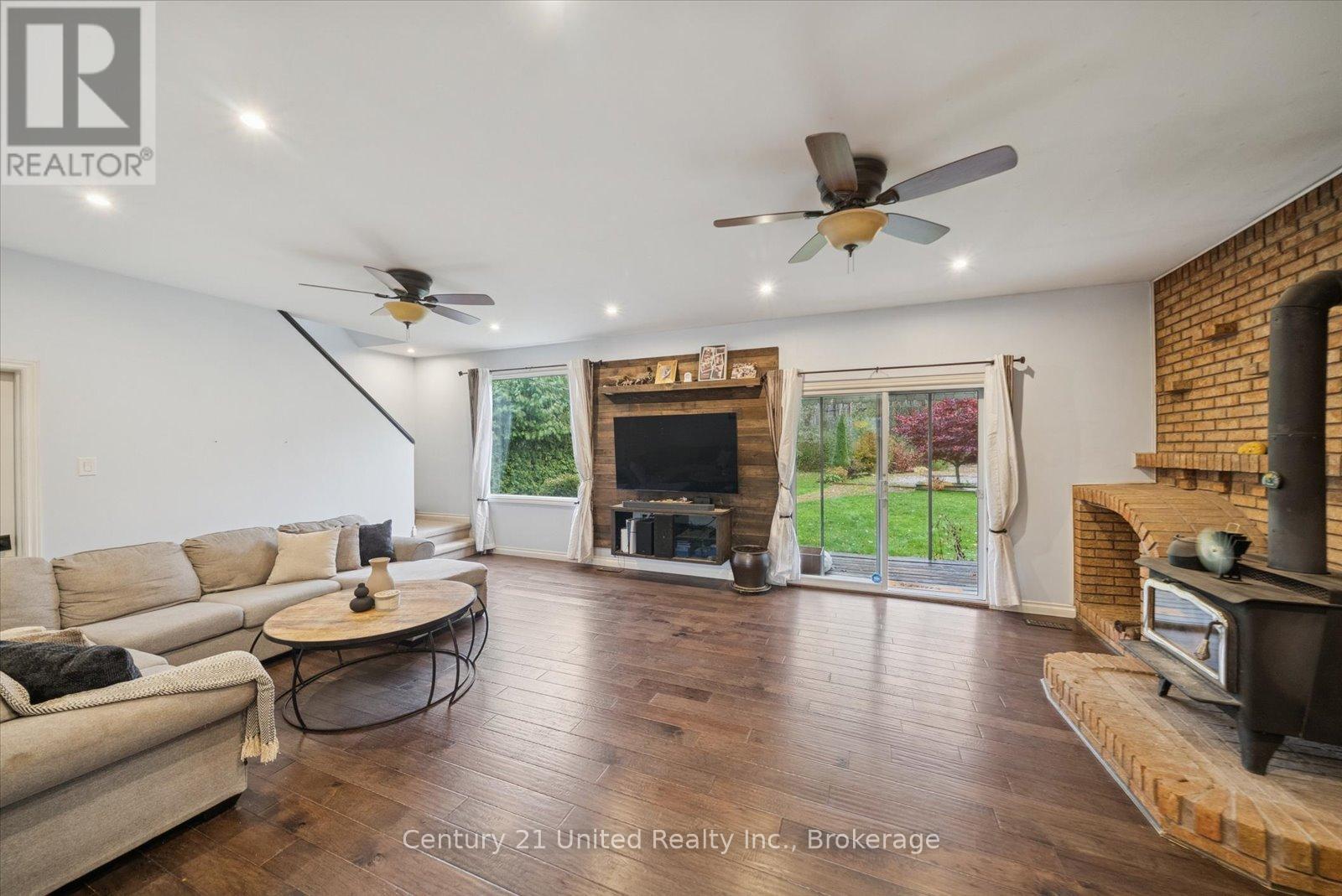 266 GREENWOOD ROAD - 7