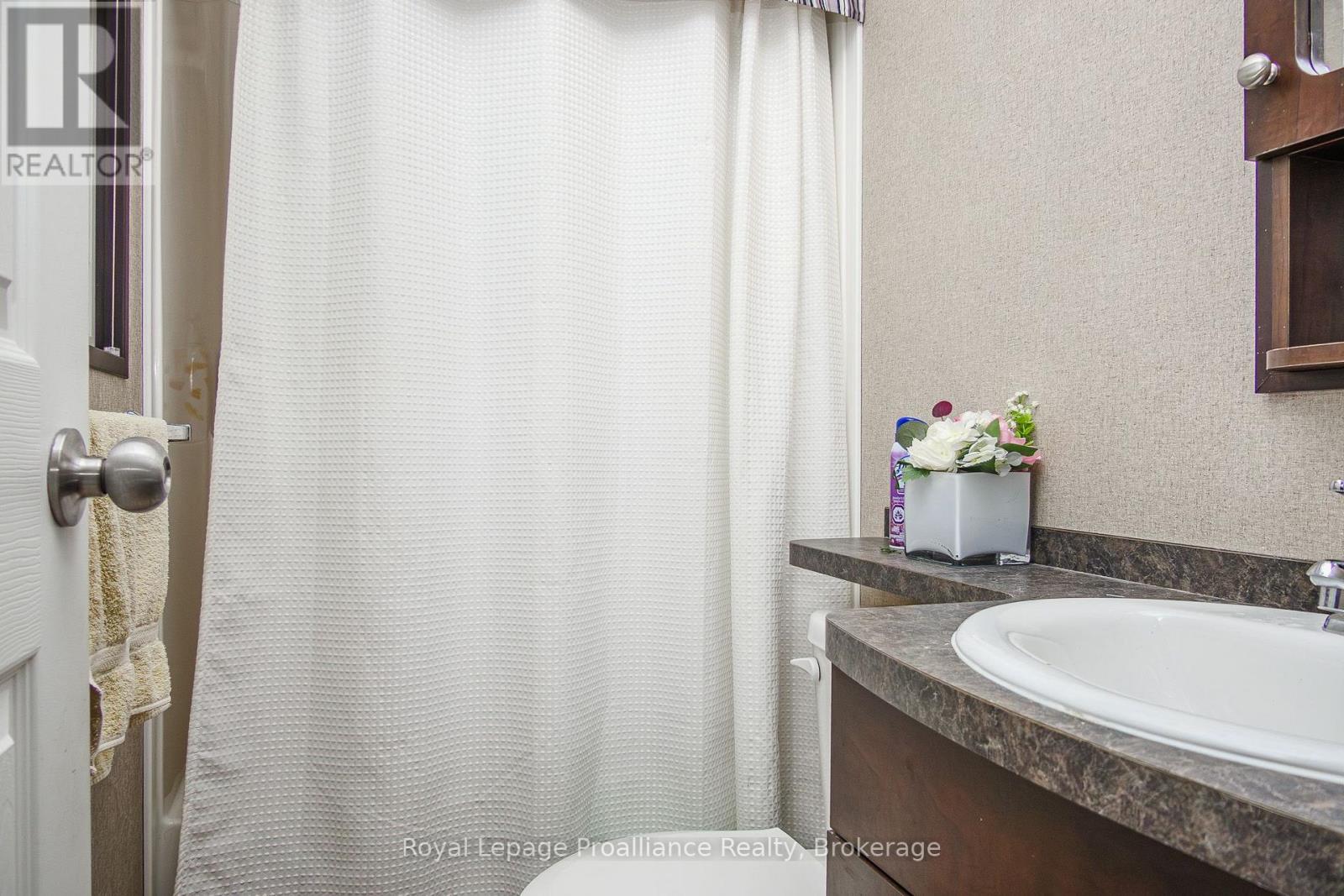 486 CTY RD 18 - 5 COVE BAY LANE - 12