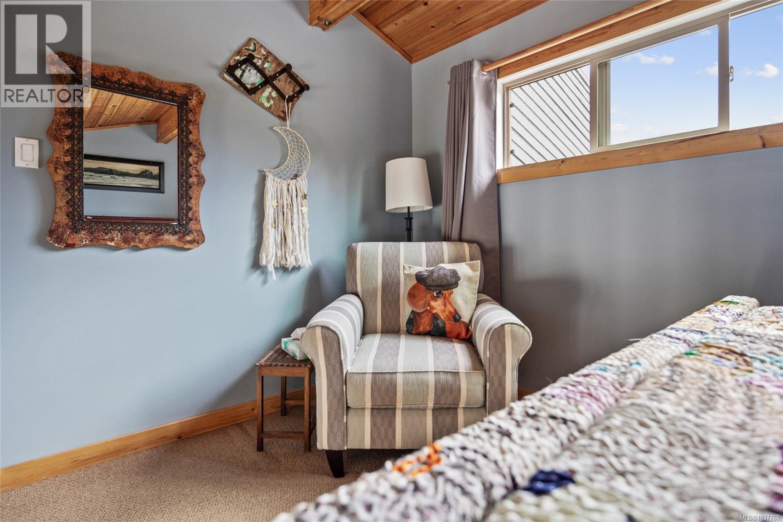 #220 3295 Island Hwy W - 17