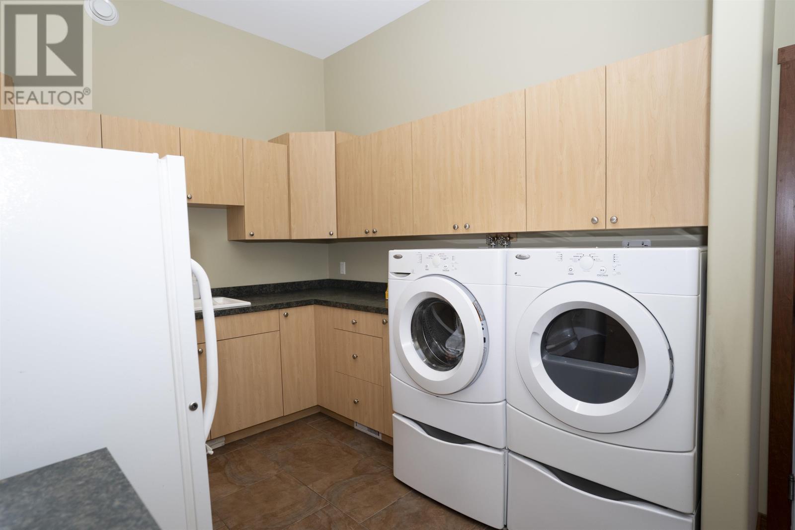 1106 MAHOGANY PL - 32