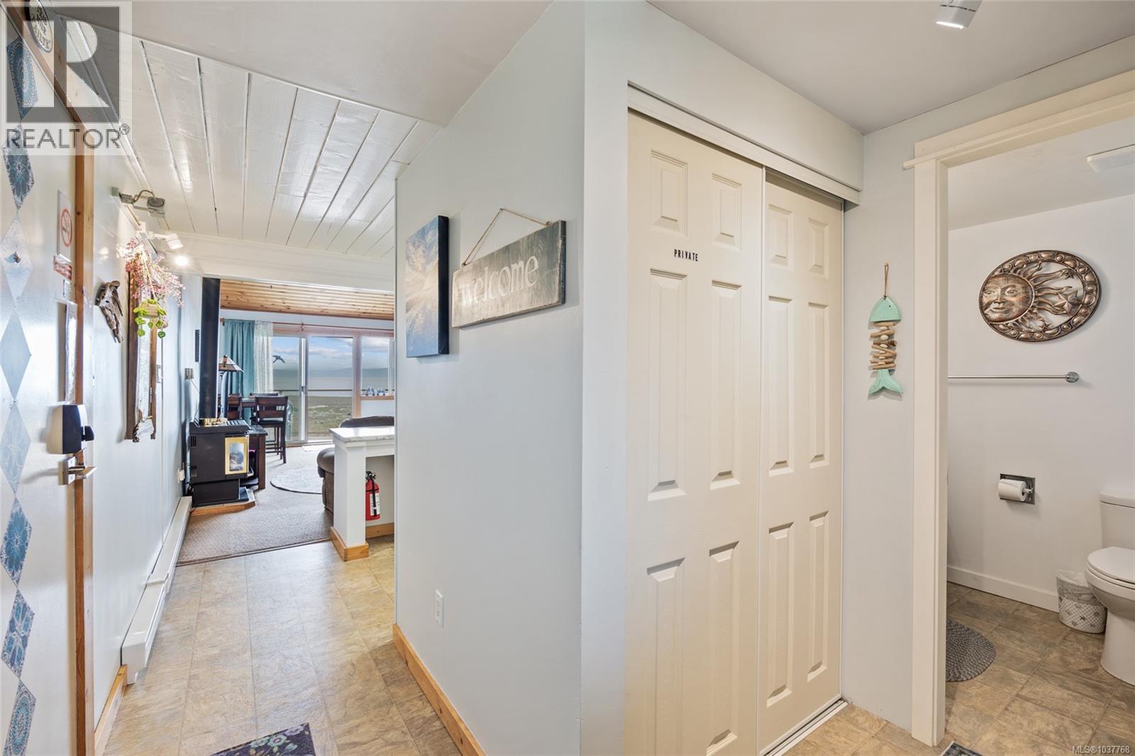 #220 3295 Island Hwy W - 22