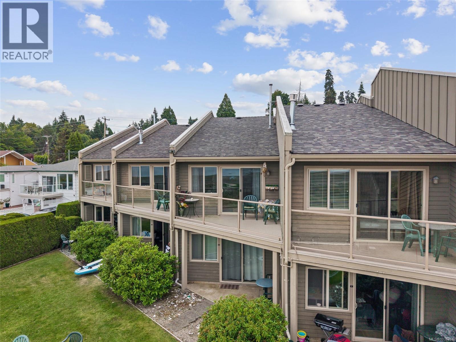 #220 3295 Island Hwy W - 2