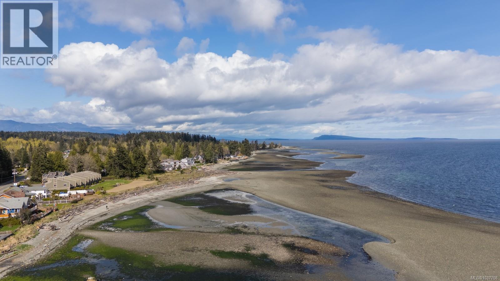 #220 3295 Island Hwy W - Image 35