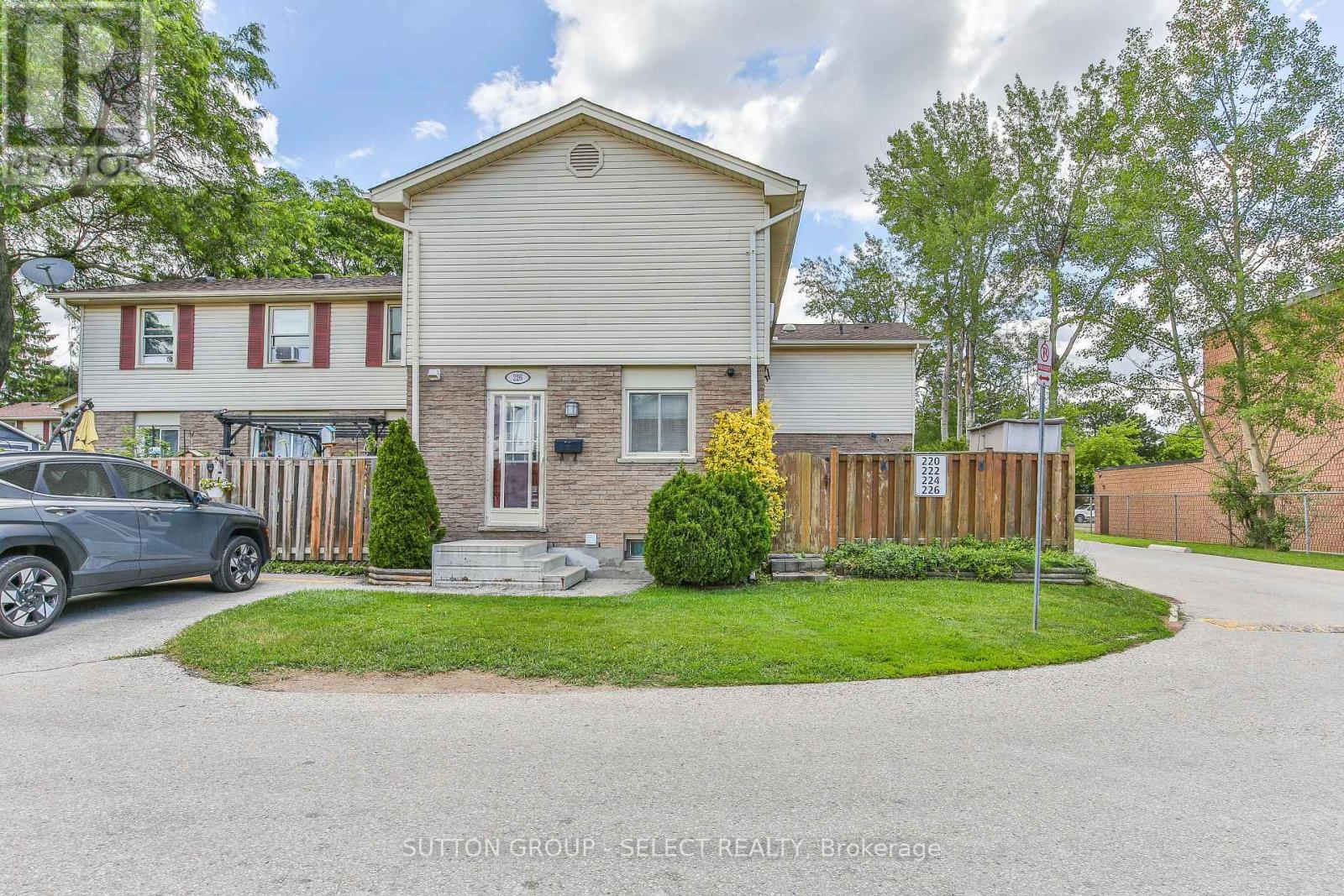 #226 230 CLARKE ROAD - 1