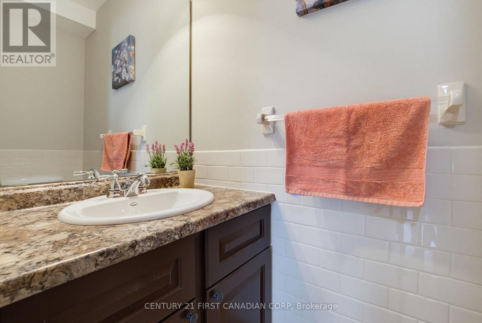 127 CHALFONT CRESCENT - 10