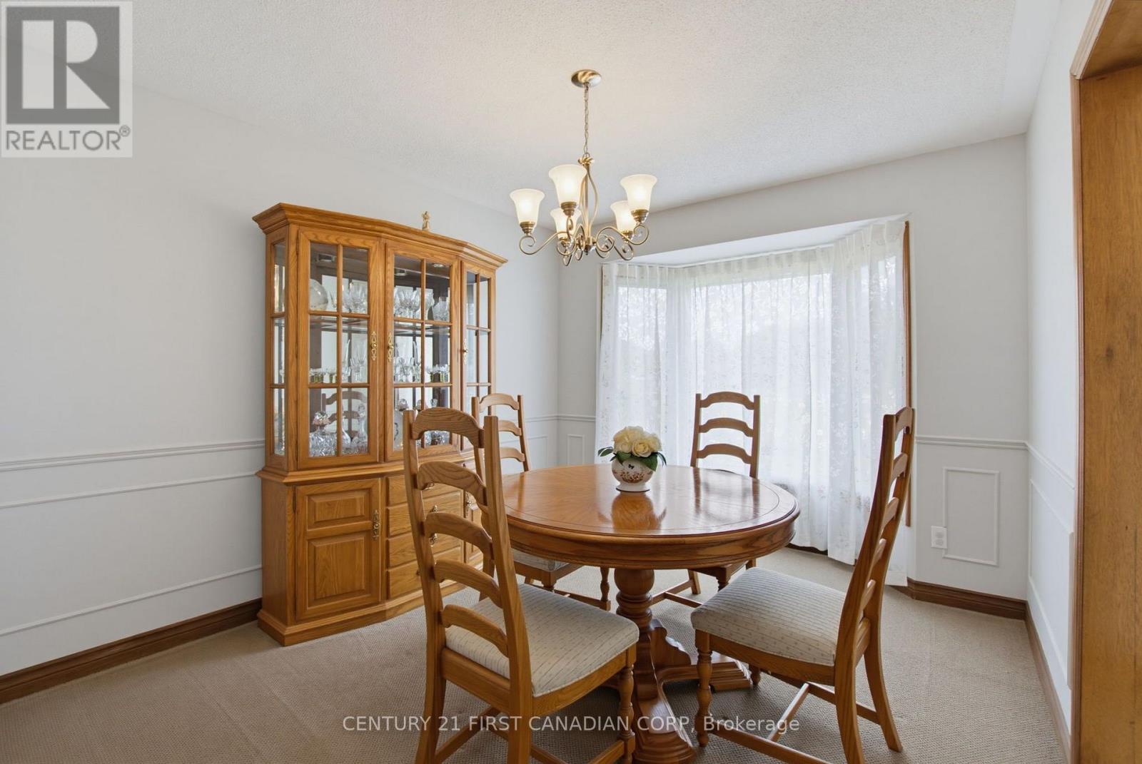 127 CHALFONT CRESCENT - 12
