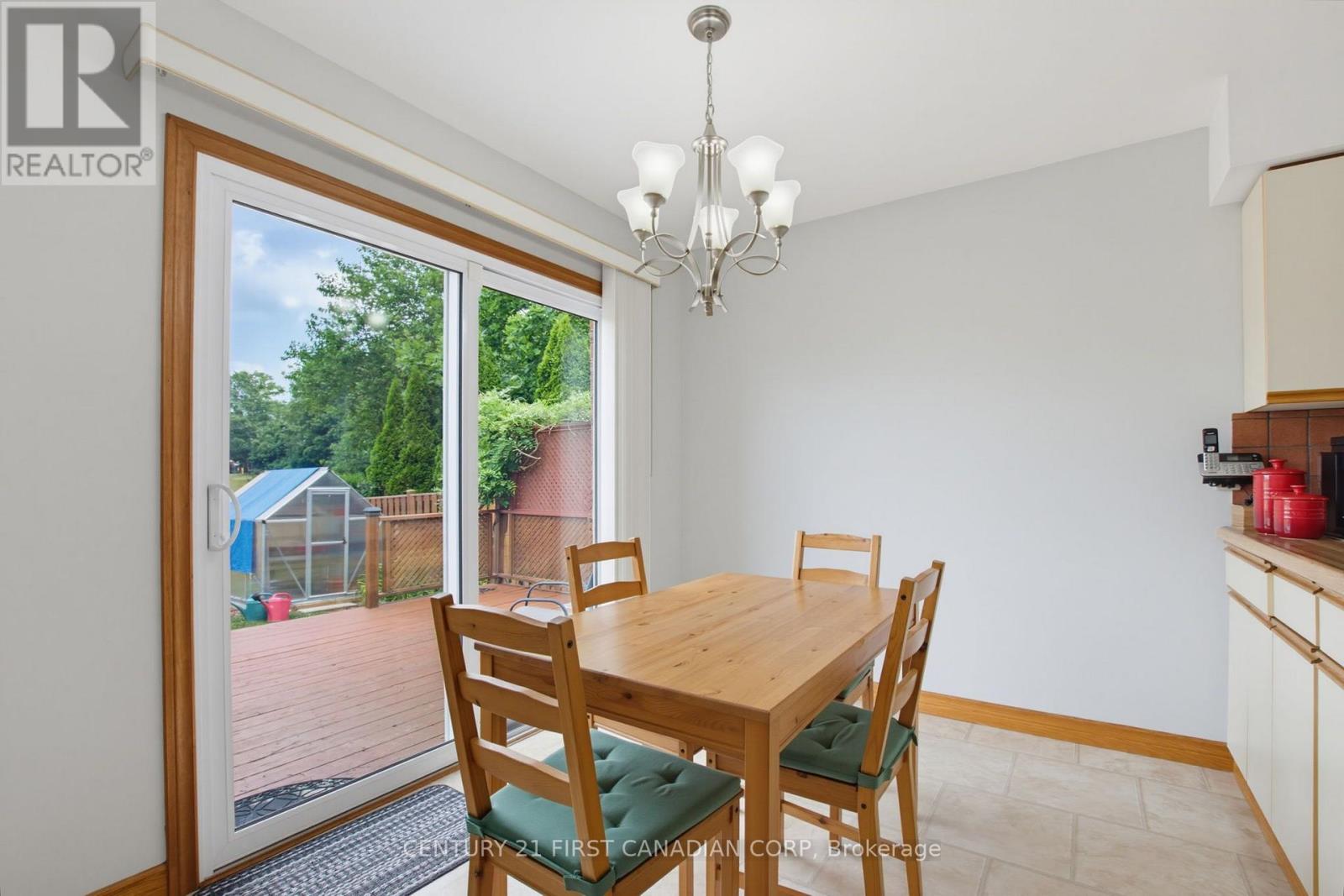 127 CHALFONT CRESCENT - 14