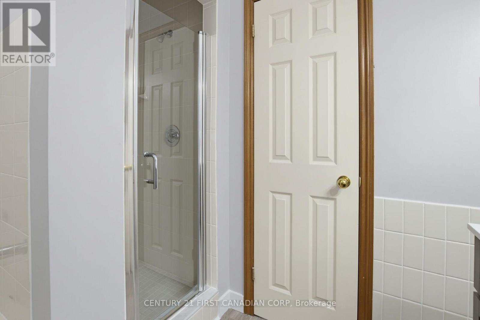 127 CHALFONT CRESCENT - 24