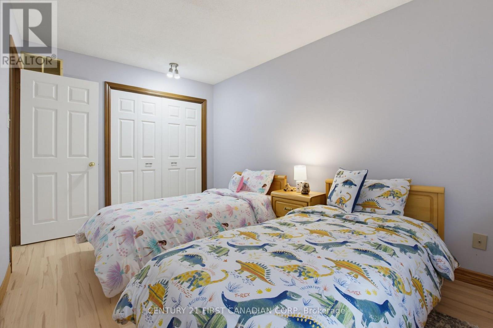 127 CHALFONT CRESCENT - 27