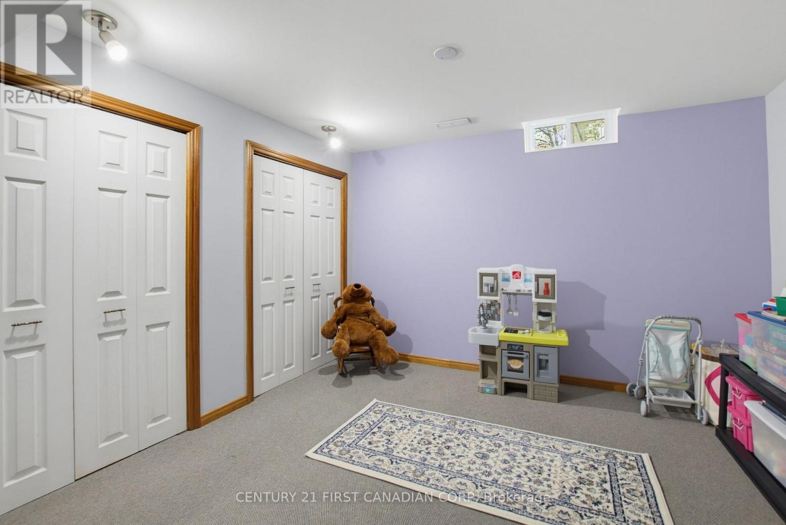 127 CHALFONT CRESCENT - 35