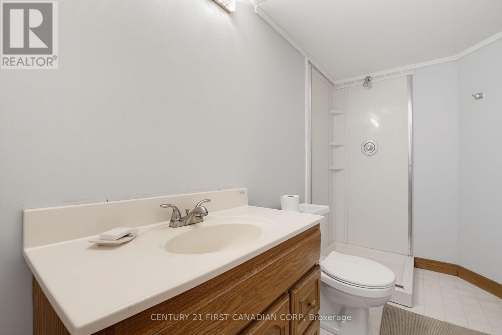 127 CHALFONT CRESCENT - 39