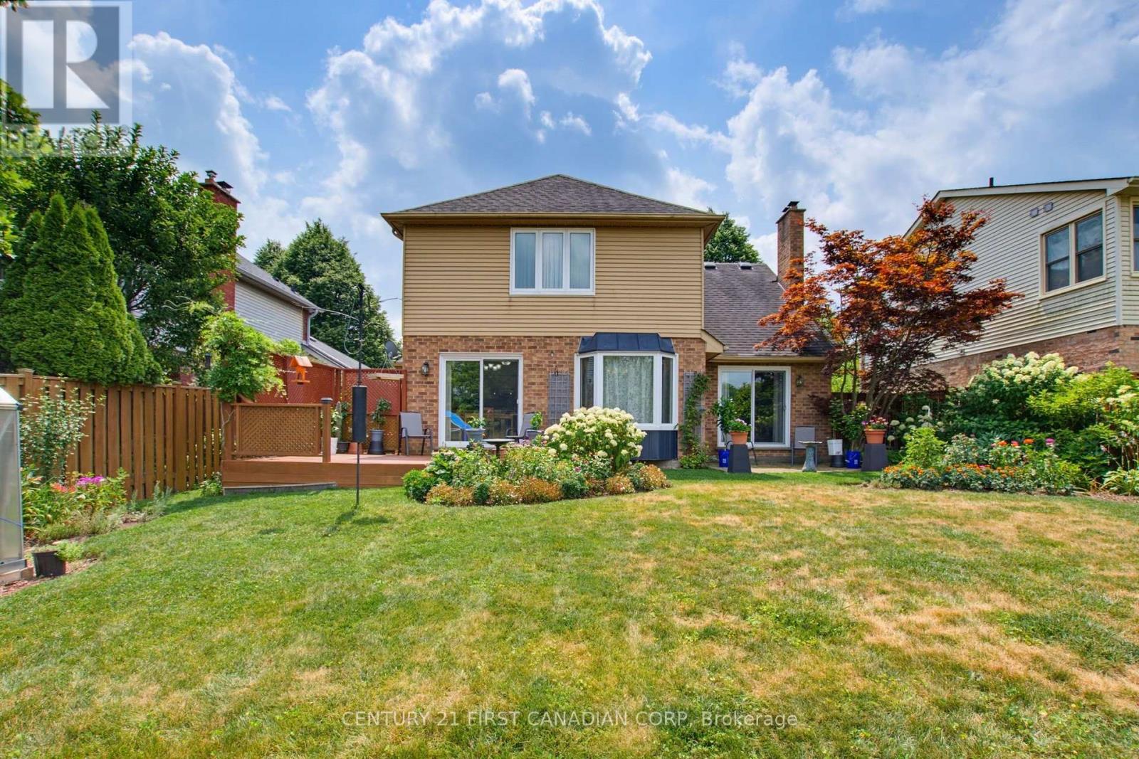 127 CHALFONT CRESCENT - 41