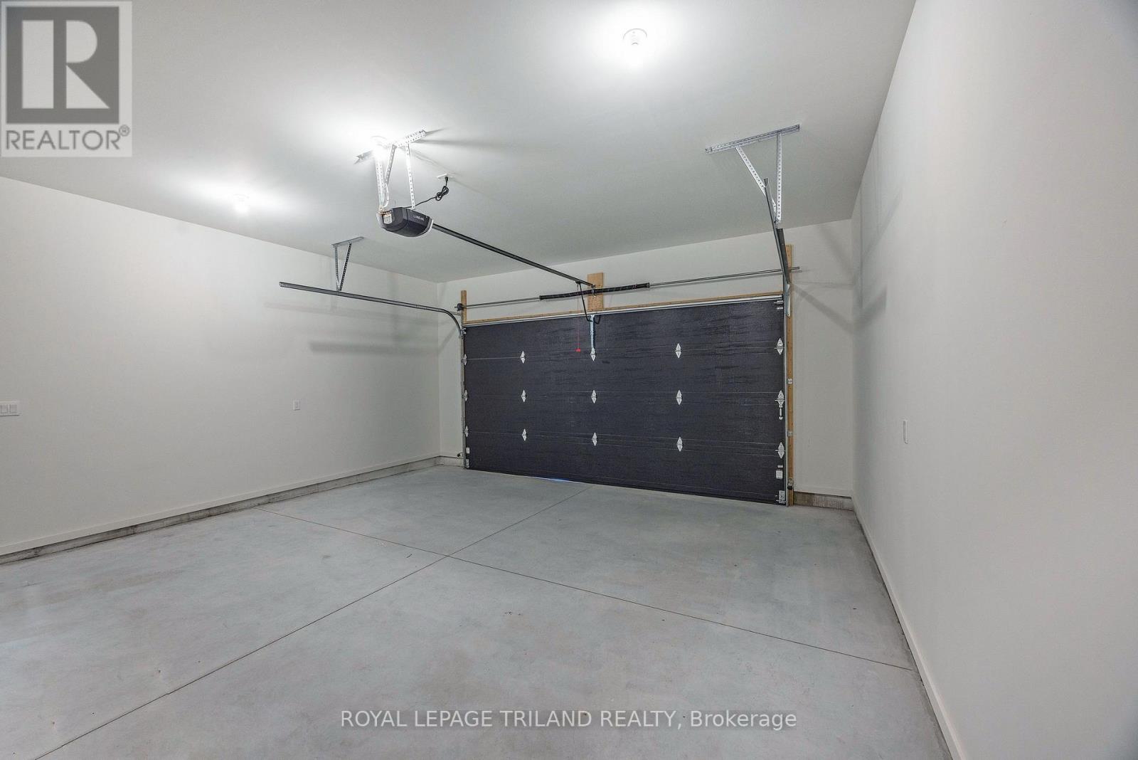 155 SHAW VALLEY DRIVE - 11