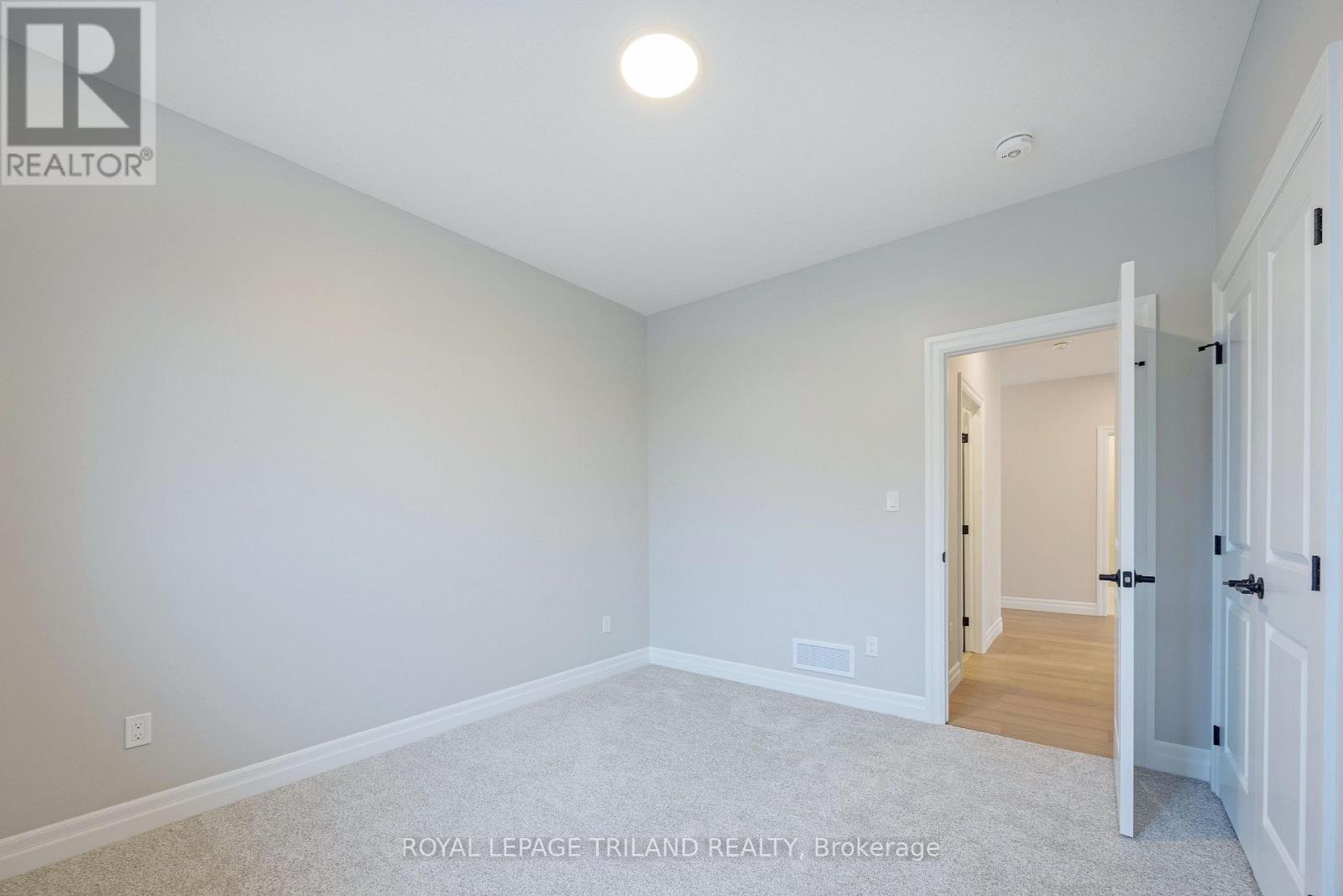 155 SHAW VALLEY DRIVE - 17