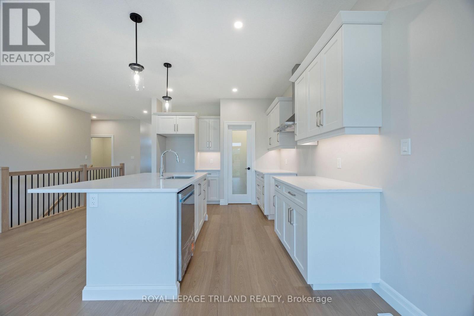 155 SHAW VALLEY DRIVE - 24