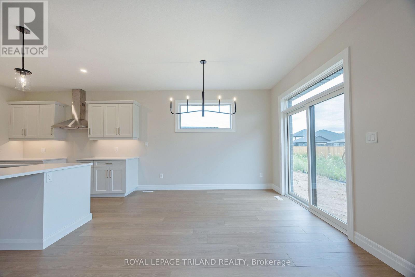 155 SHAW VALLEY DRIVE - 26
