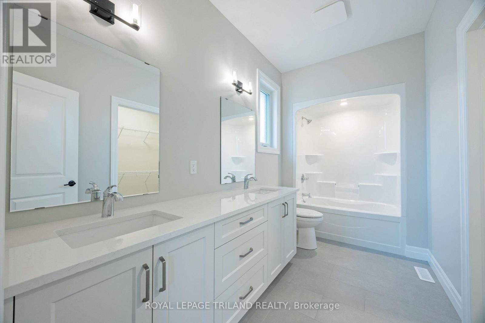 155 SHAW VALLEY DRIVE - 31