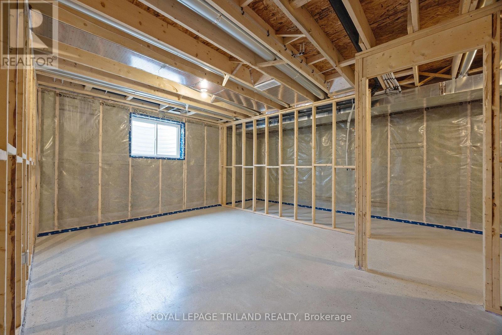 155 SHAW VALLEY DRIVE - 38