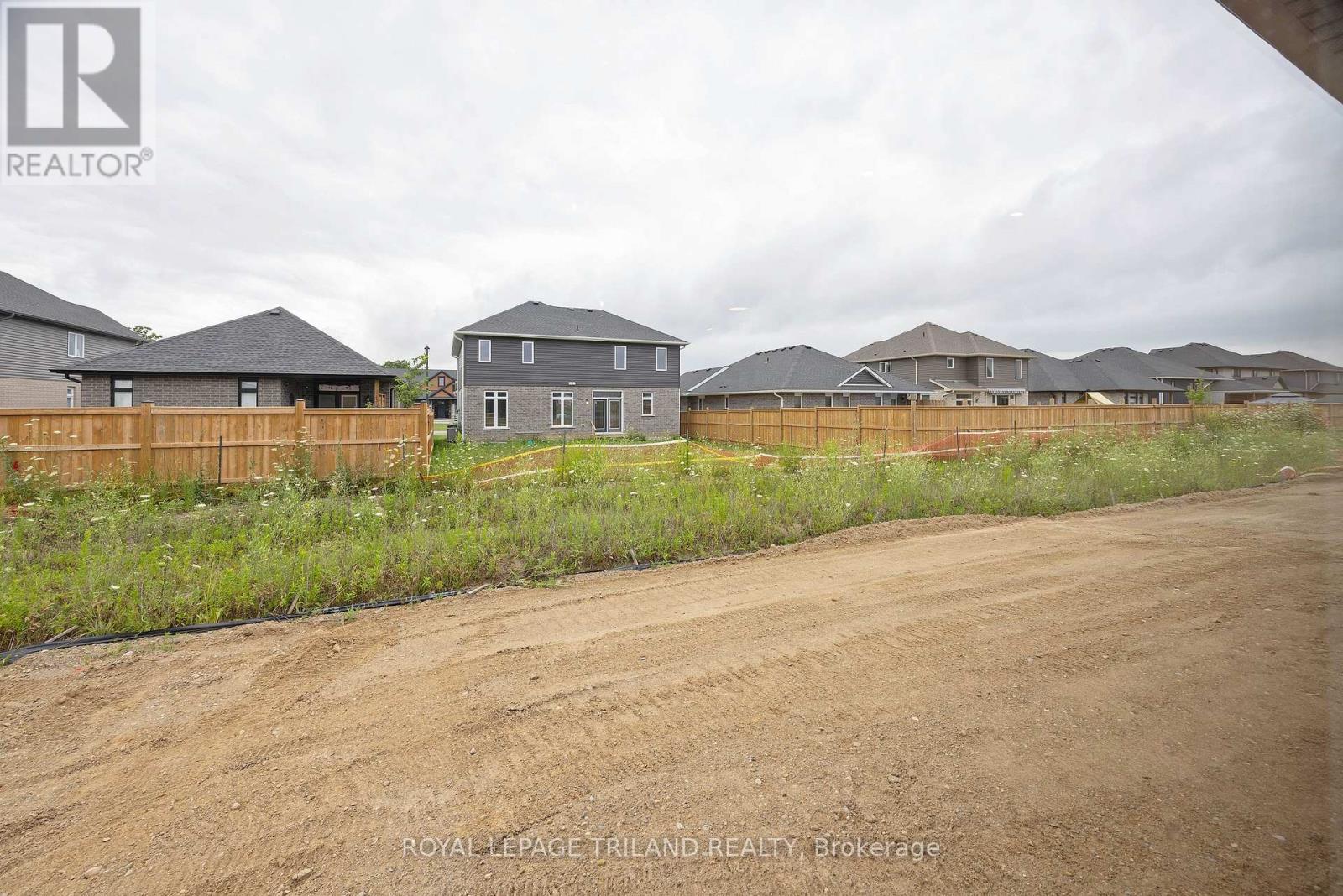 155 SHAW VALLEY DRIVE - 41