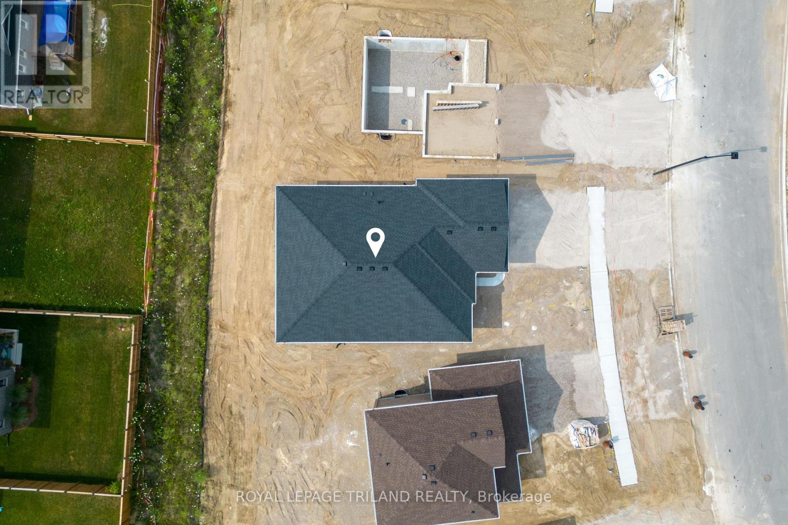 155 SHAW VALLEY DRIVE - 44