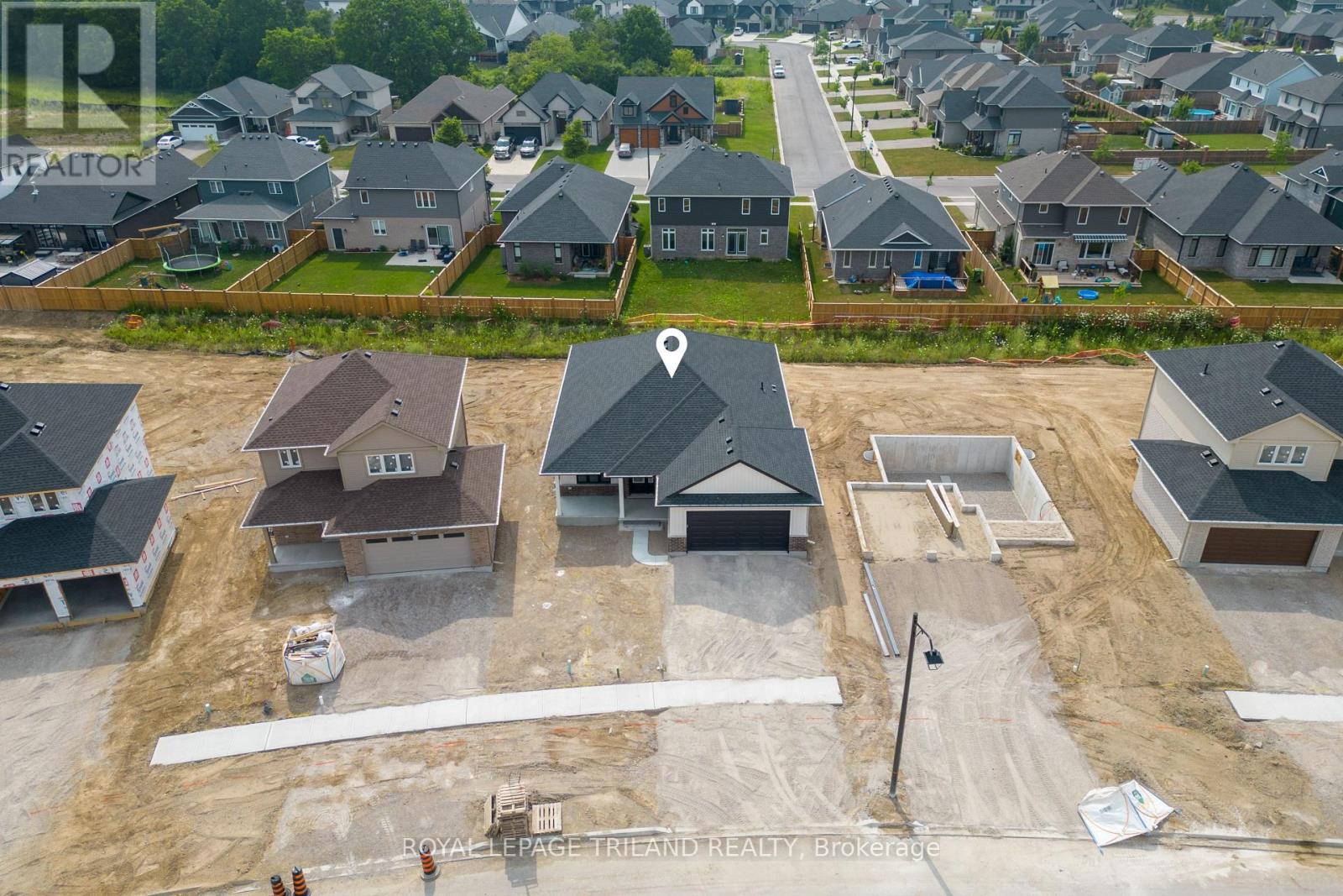 155 SHAW VALLEY DRIVE - 46