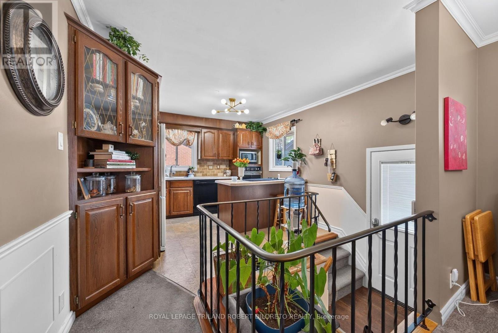 238 STARLIGHT AVENUE - 12