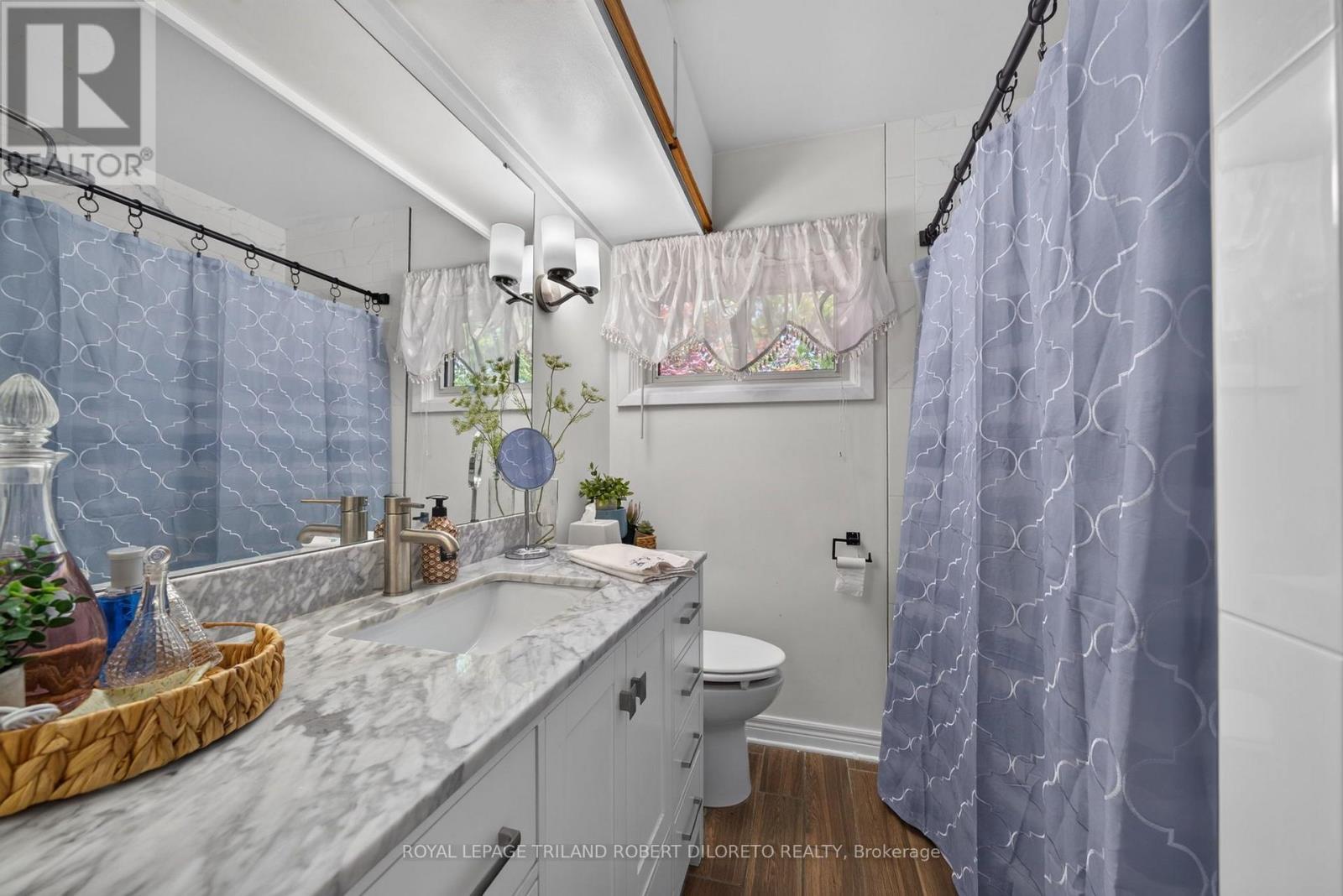 238 STARLIGHT AVENUE - 14