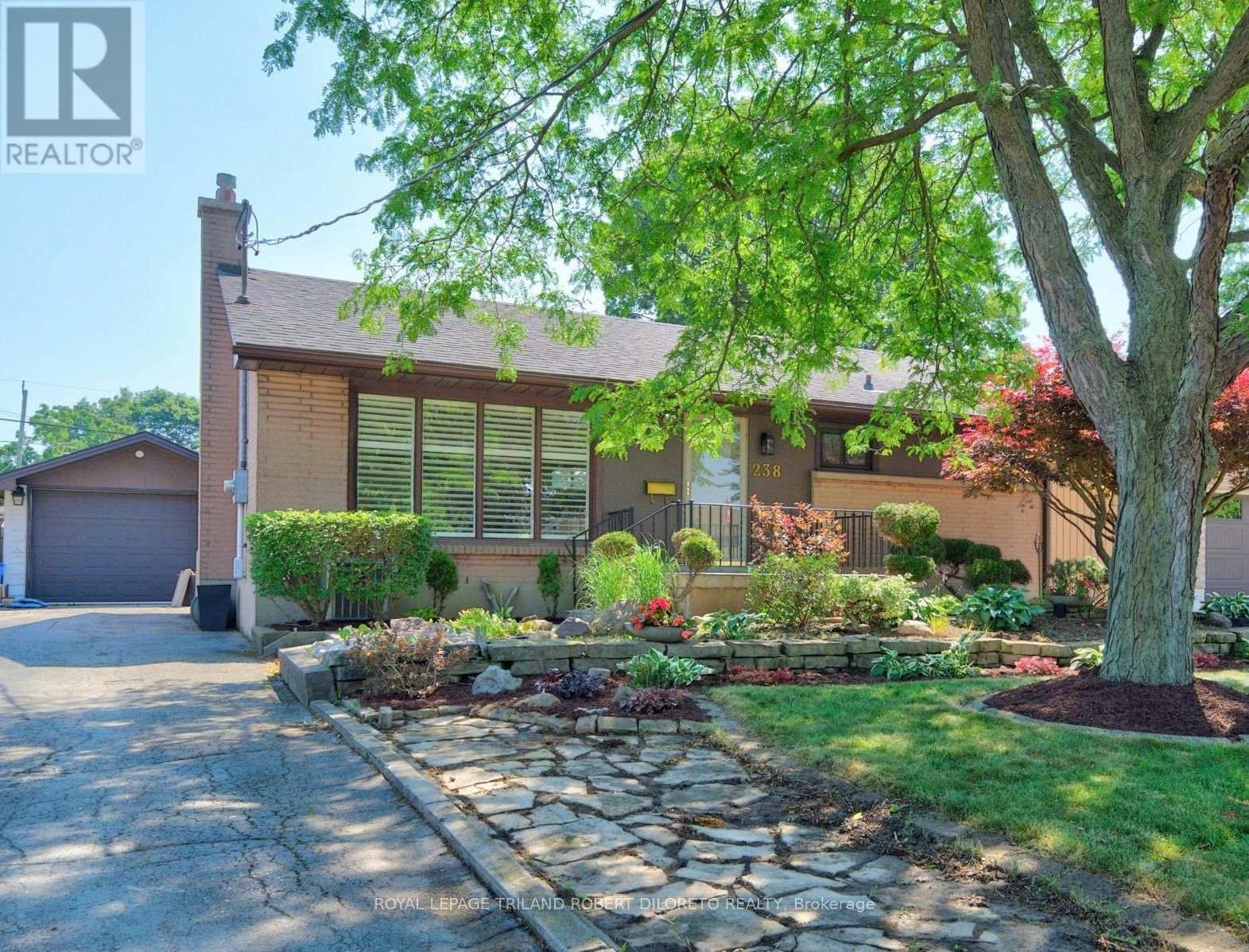 238 STARLIGHT AVENUE - 18