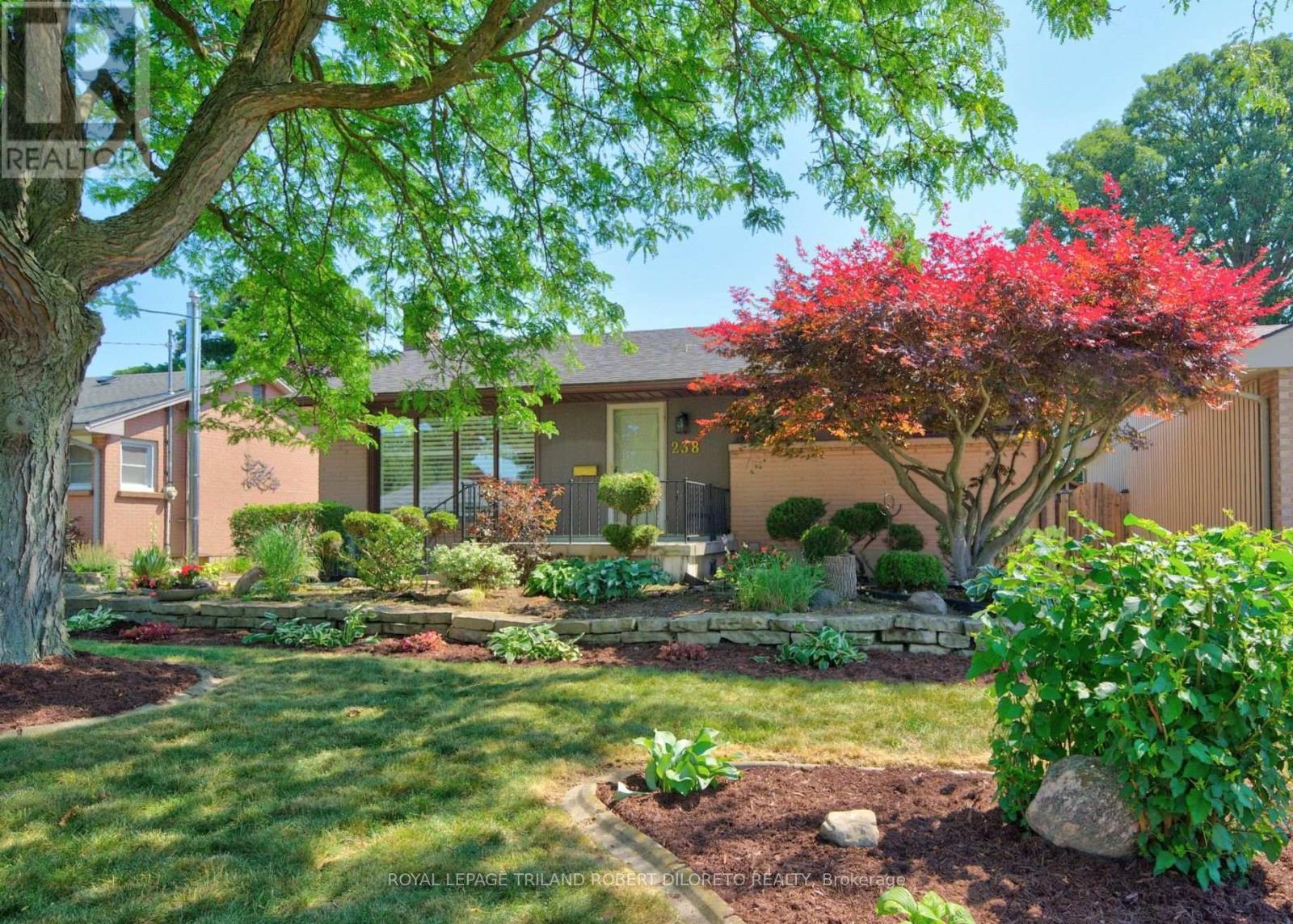 238 STARLIGHT AVENUE - 2