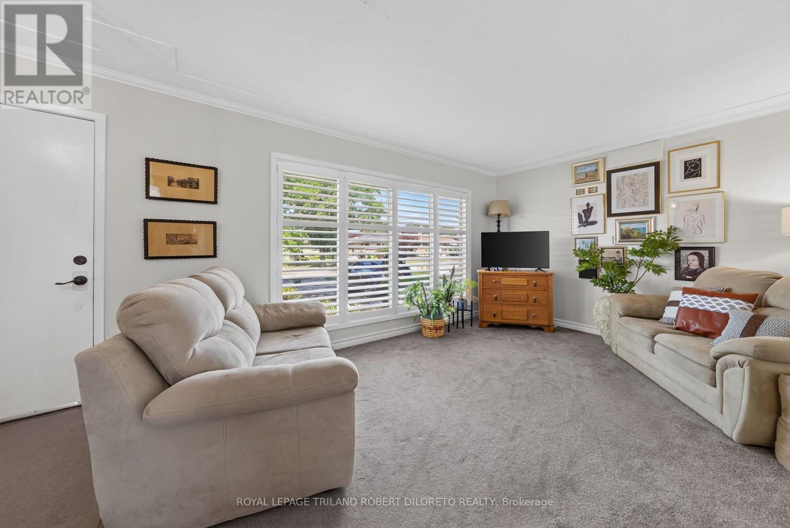 238 STARLIGHT AVENUE - 6