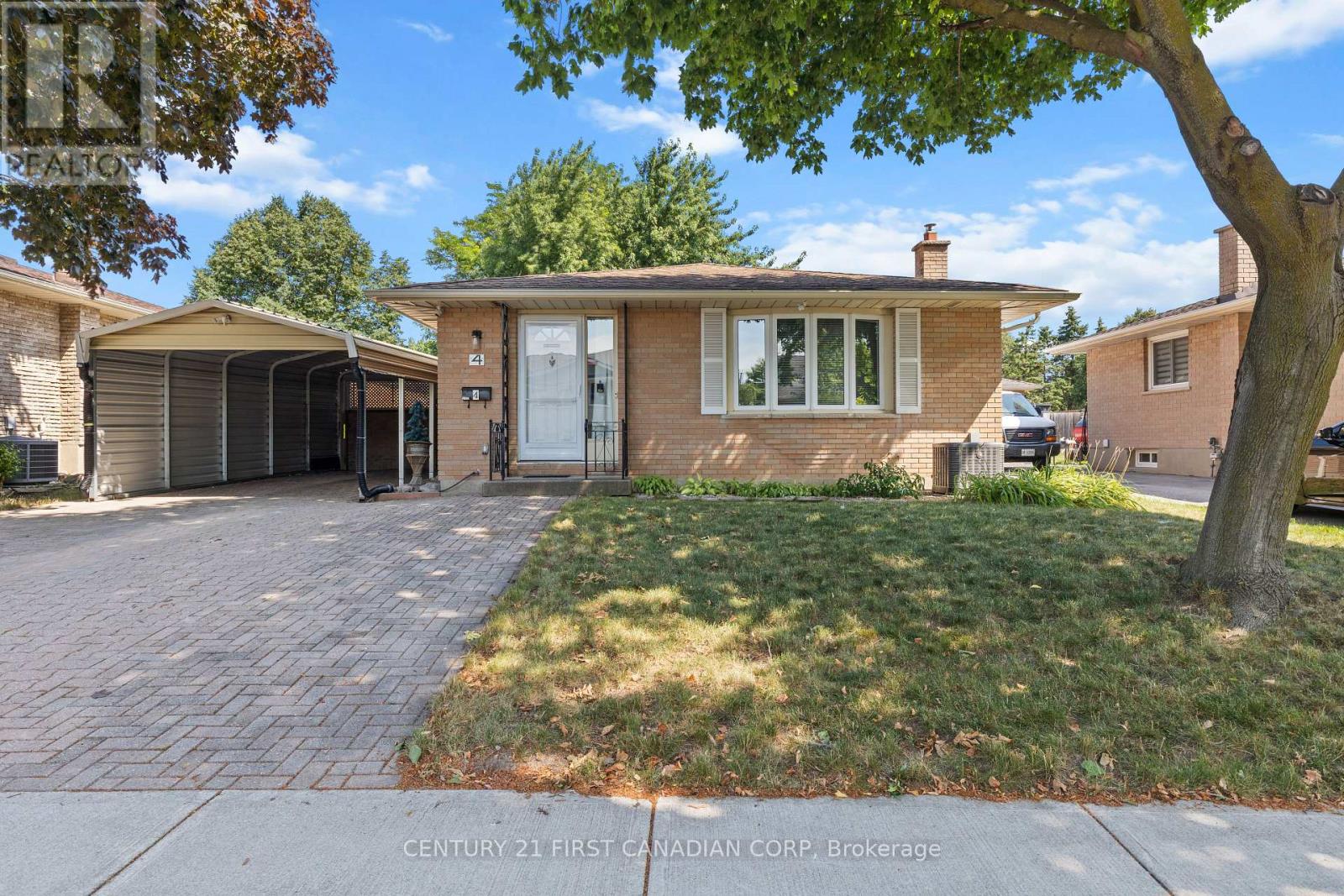 4 ARCHER CRESCENT - 1