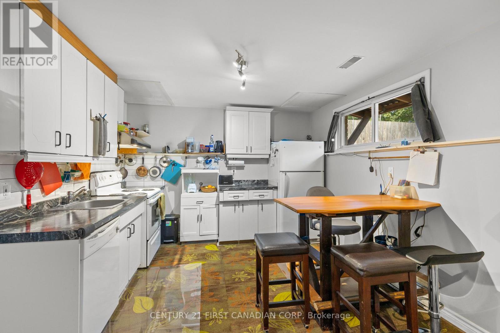 4 ARCHER CRESCENT - 20
