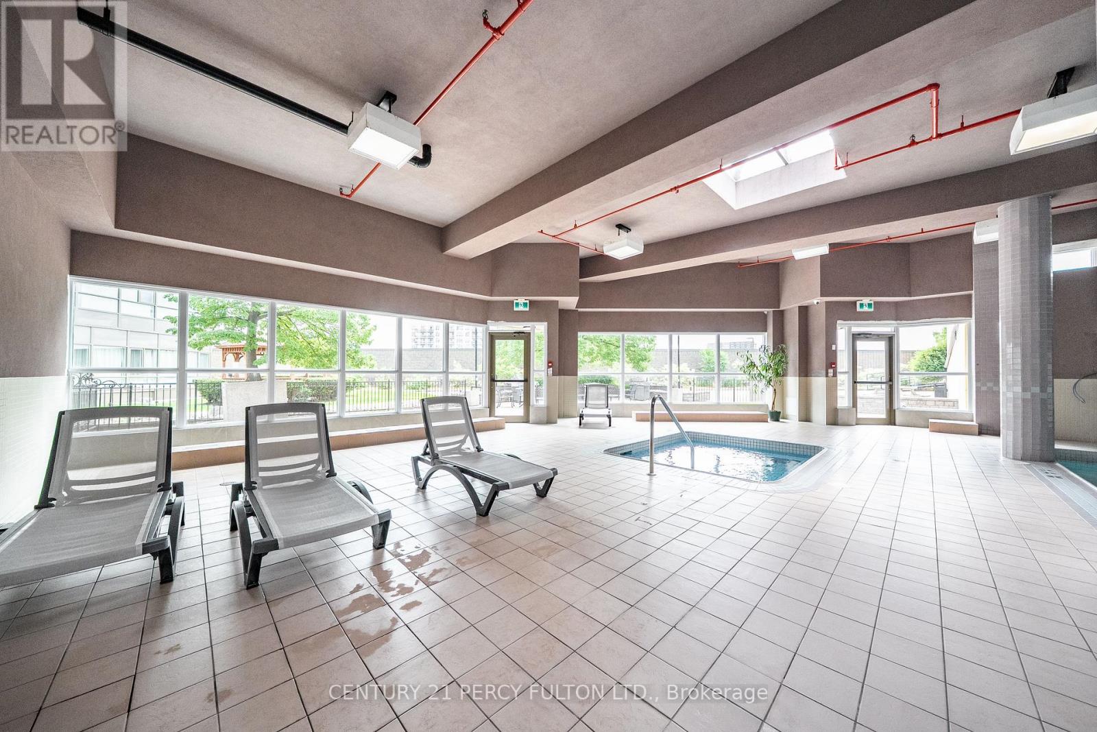 #206B 3231 EGLINTON AVENUE E - 29