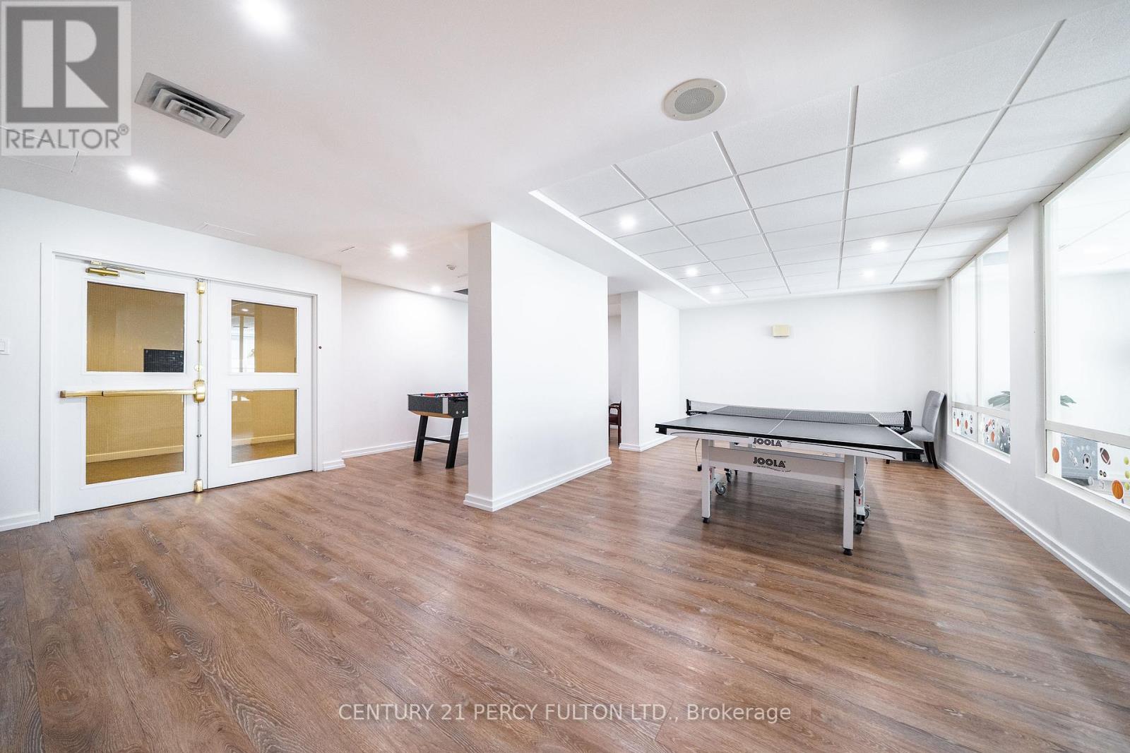 #206B 3231 EGLINTON AVENUE E - 30