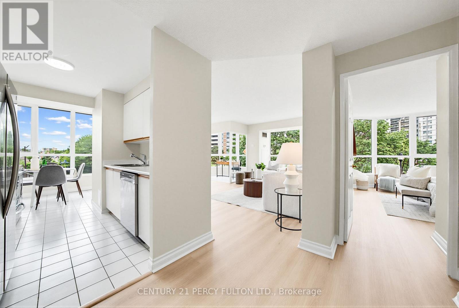 #206B 3231 EGLINTON AVENUE E - 7