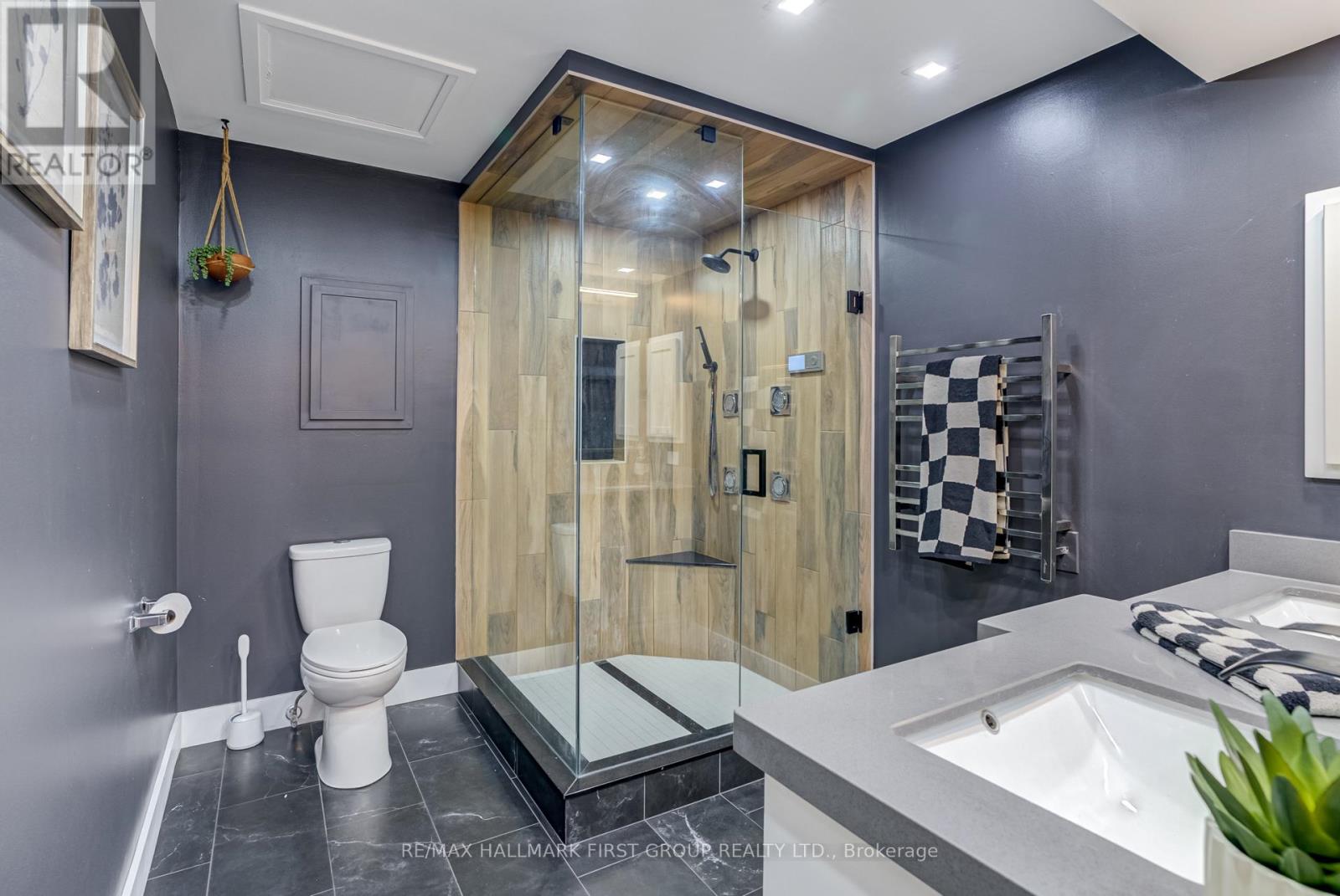 125 PERCY CRESCENT - 22