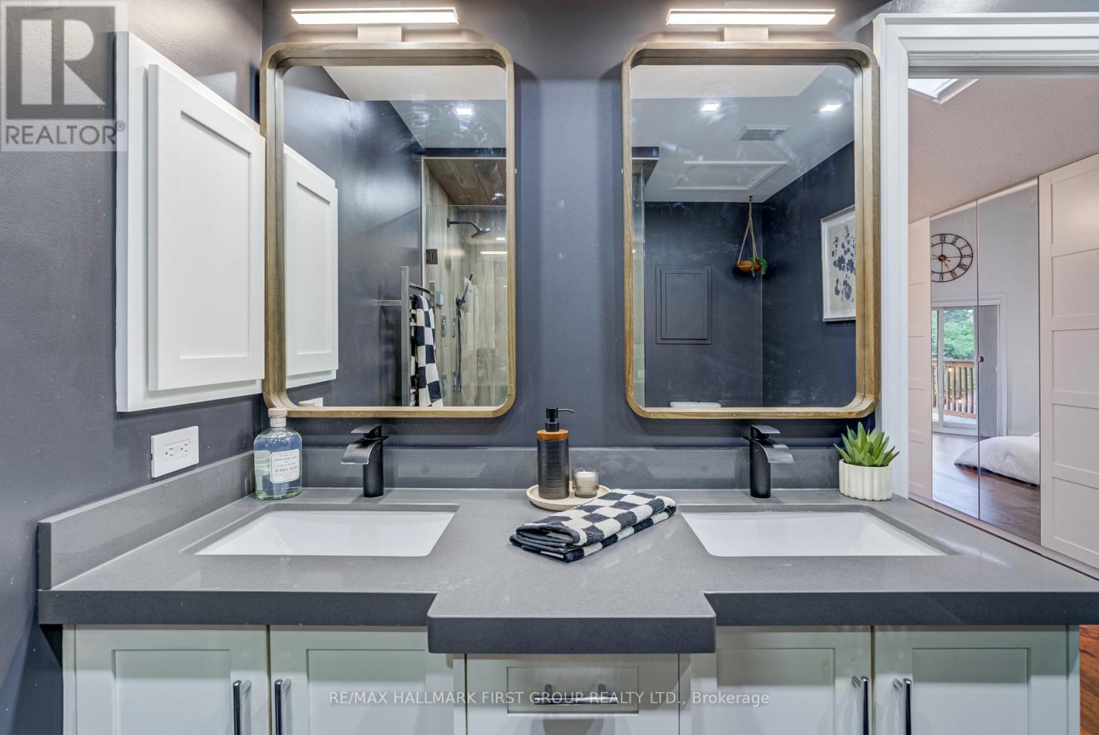 125 PERCY CRESCENT - 23