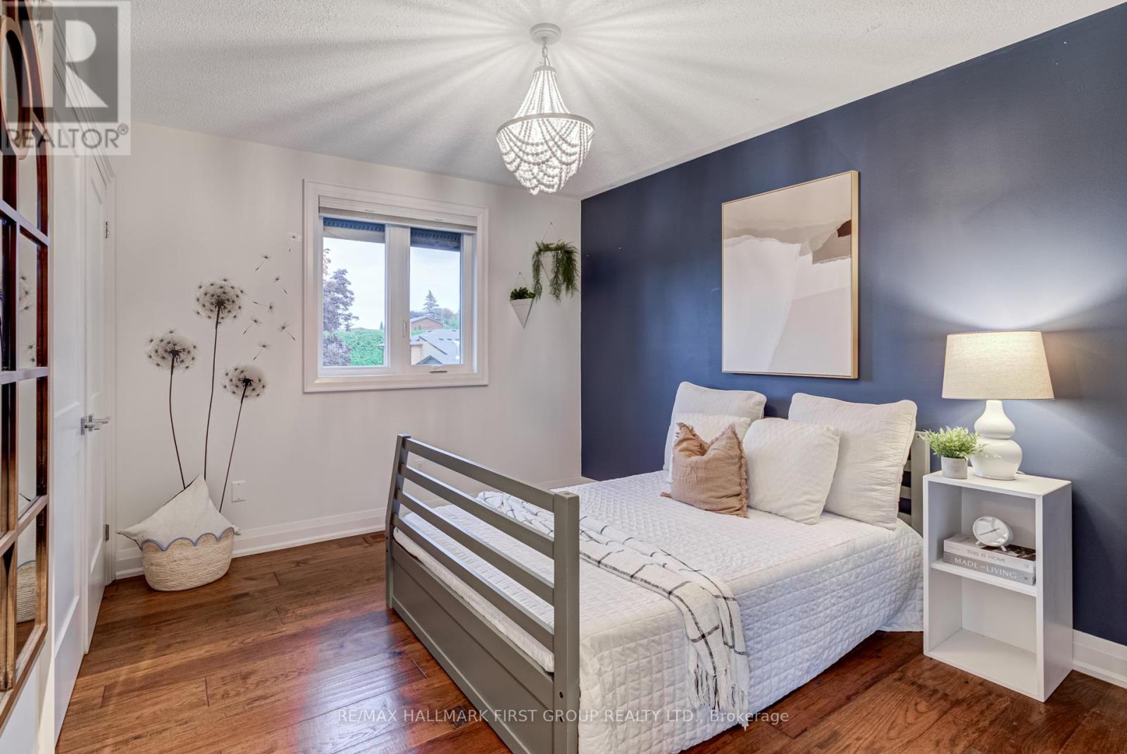 125 PERCY CRESCENT - 24