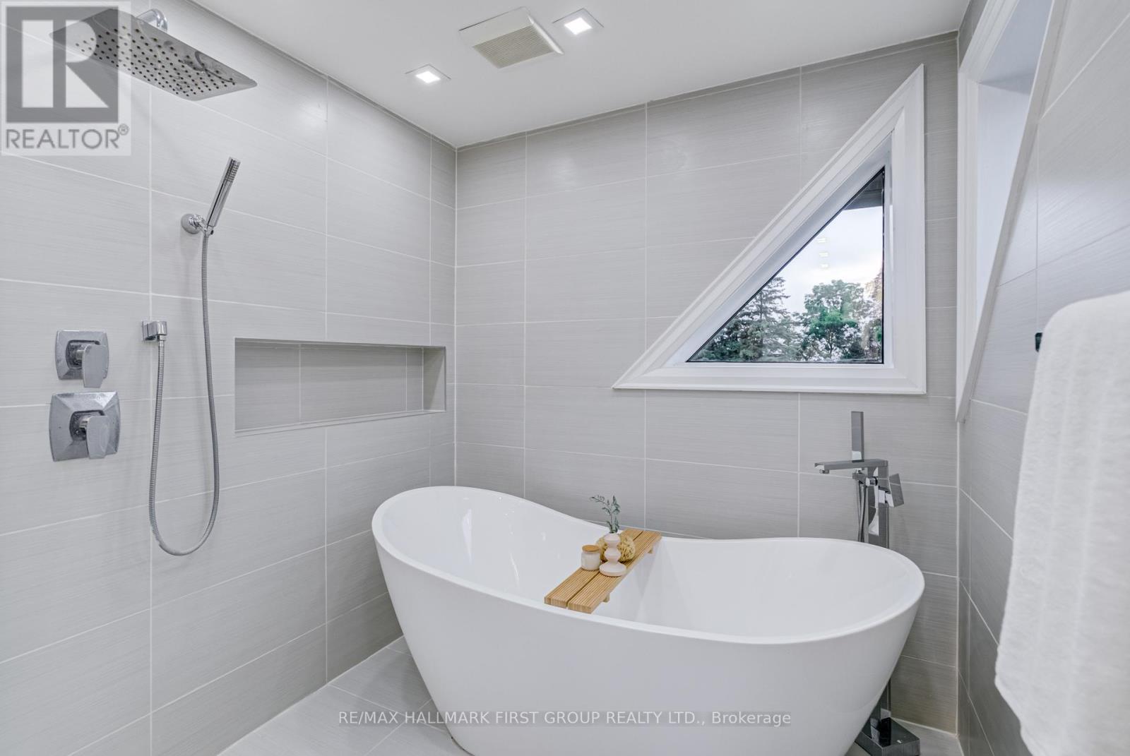 125 PERCY CRESCENT - 25