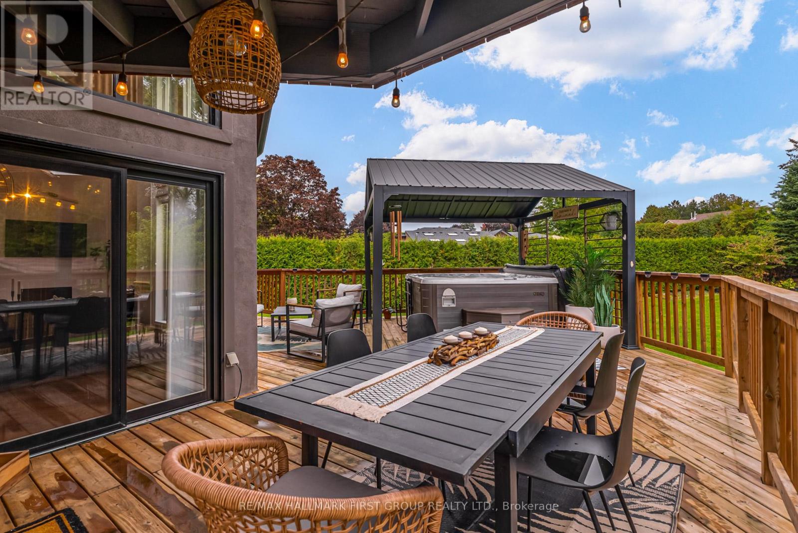 125 PERCY CRESCENT - 32