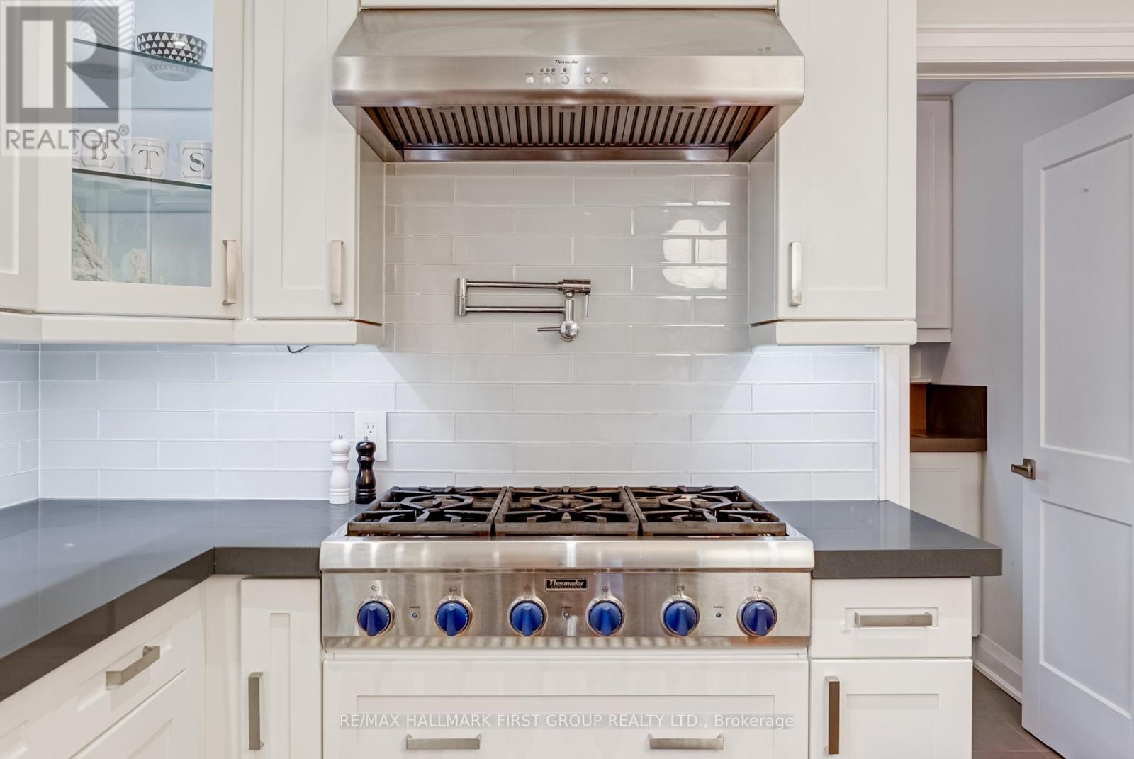 125 PERCY CRESCENT - 9