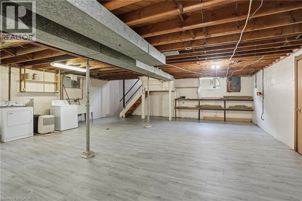 127 WELLINGTON Street - 25