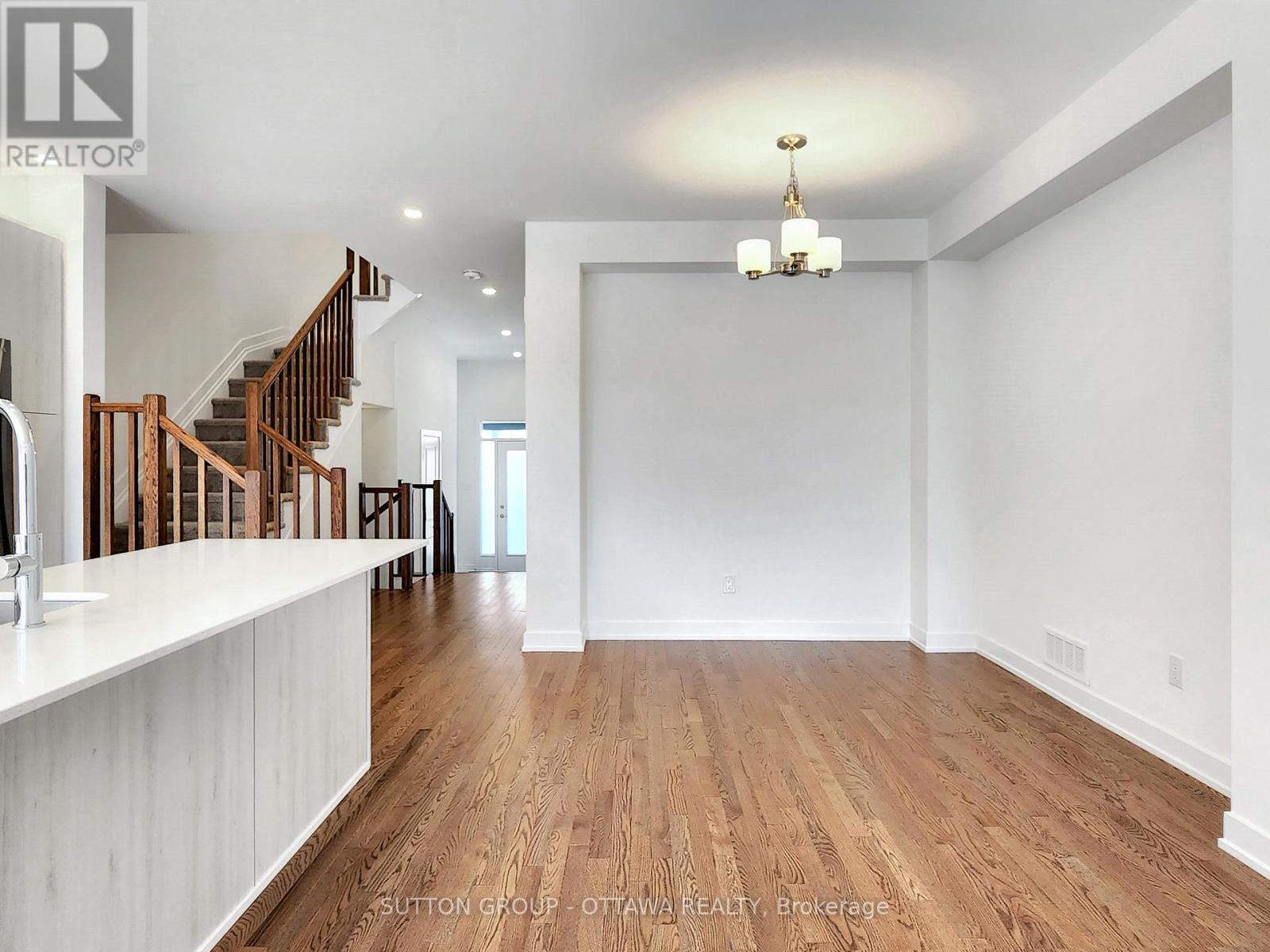 3 Bed, 3 Bath House for Rent in Ottawa – 274 DARJEELING AVENUE, Ottawa – MLS# X13592232 - Image 12