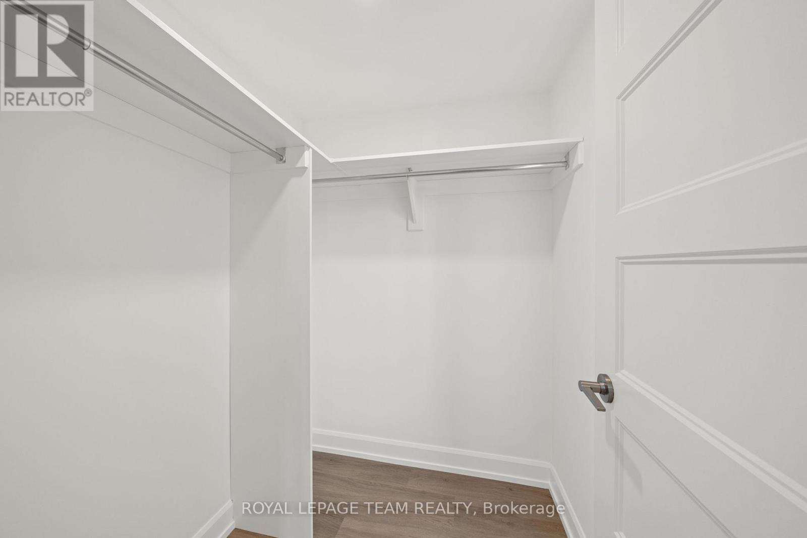 3 Bed, 2 Bath Multi-Family for Rent in Ottawa – MAIN – 998 HOLLINGTON STREET, Ottawa – MLS# X13592268 - Image 16